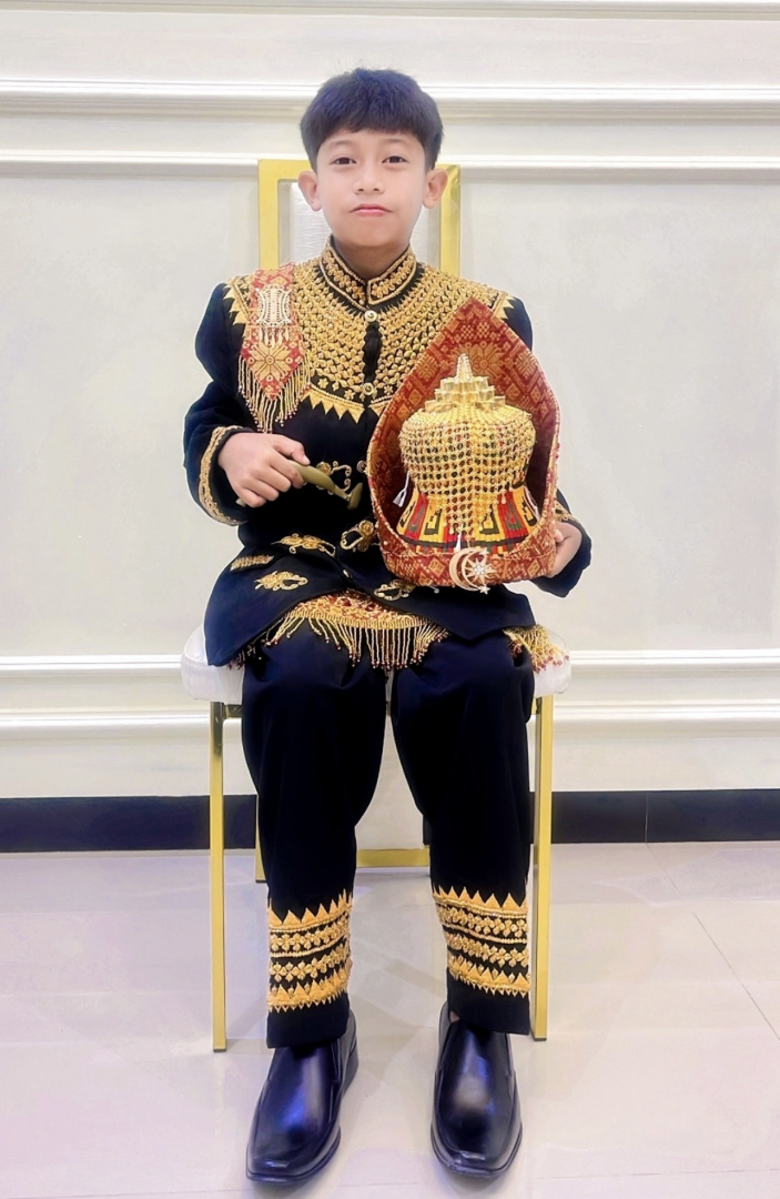 https://aidildesign.khitanan.id/dirmember/00000002/aidil/photo-17062-10850-l-202505100629.png